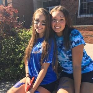 Meet your Posher, Briana